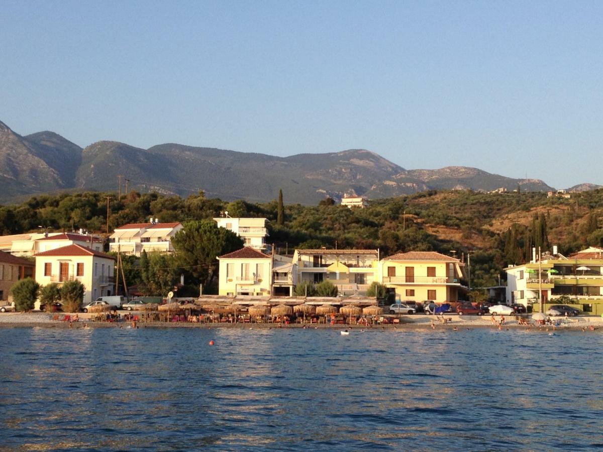 Apartmán Agali 2 Maizonette Front Of The Sea Akrogiali Exteriér fotografie